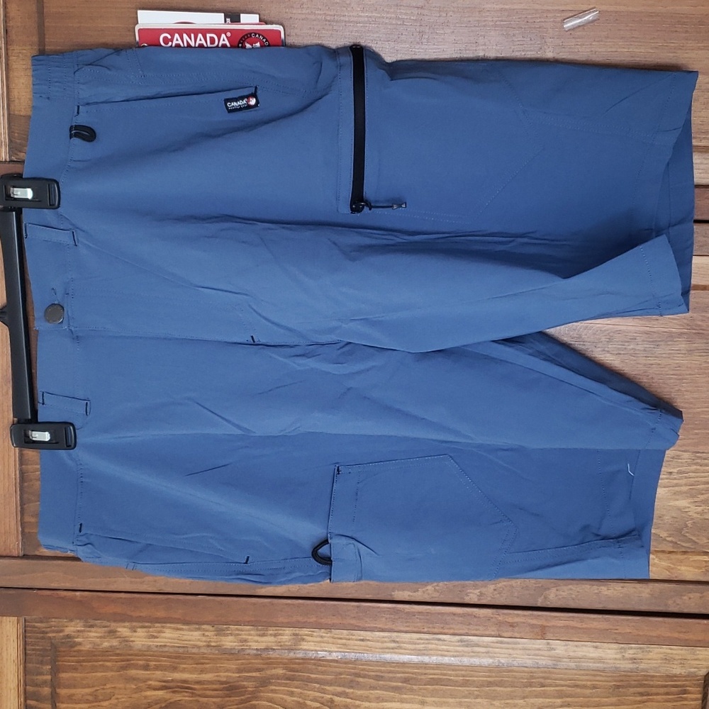 Canada Weather Gear NWT Hybrid Walkabout Cargo Shorts Sz XXL